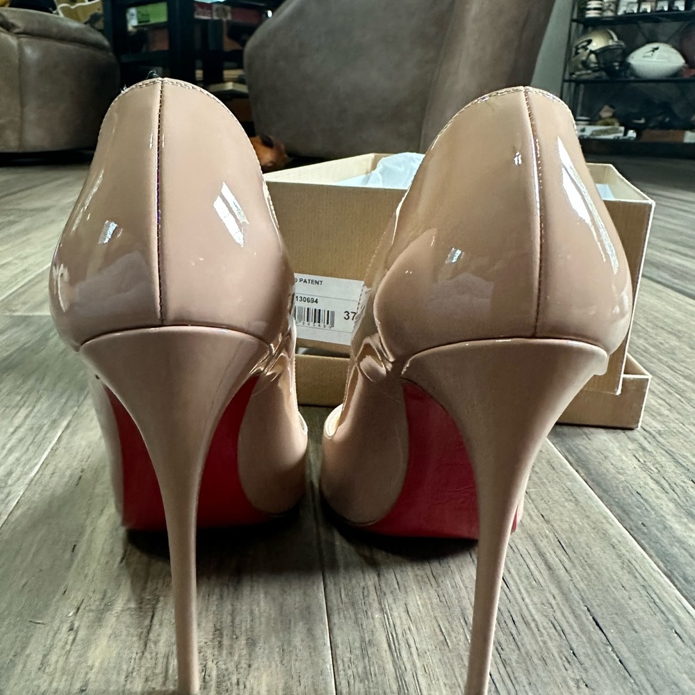 AUTHENTIC Christian Louboutin So Kate’s - Picture 4 of 12